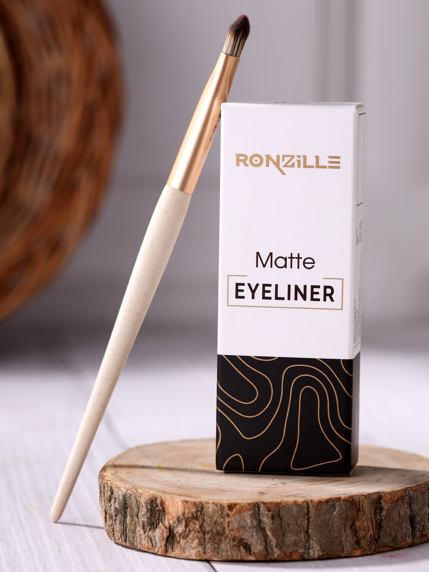 Ronzille Smudgeproof & Waterproof Liquid Matte Eyeliner (Blue)