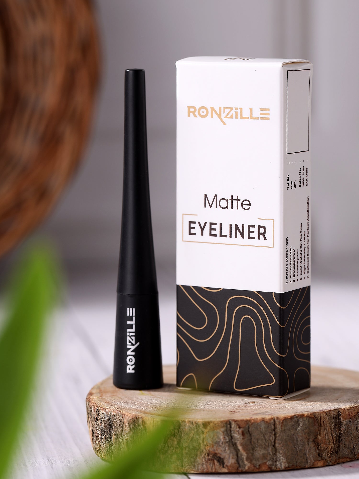 Ronzille Smudgeproof & Waterproof Liquid Matte Eyeliner (Black)